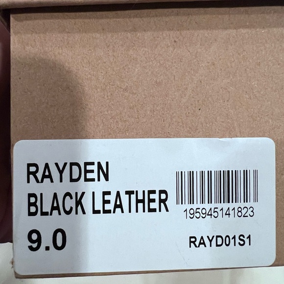 Brand New-In Box - Steve Madden Black Rayden Heels Size 9 - Picture 3 of 4
